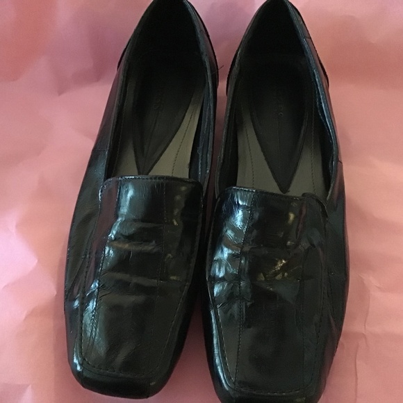 Women’s Bass Black Eel Skin Loafers Slip On 7.5 - Picture 1 of 5